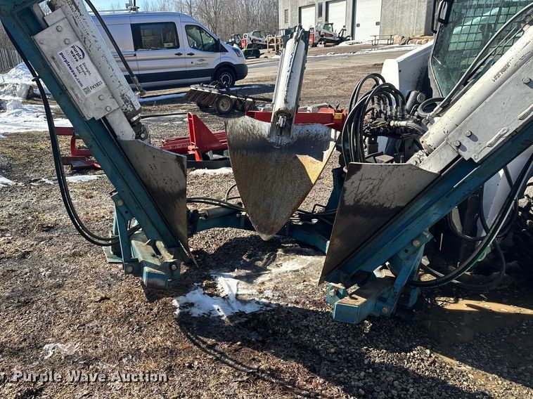 image for item FK1833 Care Tree skid steer tree spade