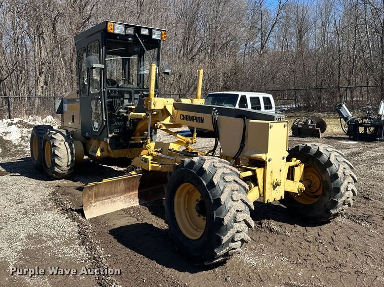 image for item FK1836 2000 Champion C70A26 motor grader
