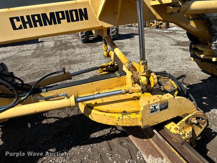 image for item FK1836 2000 Champion C70A26 motor grader