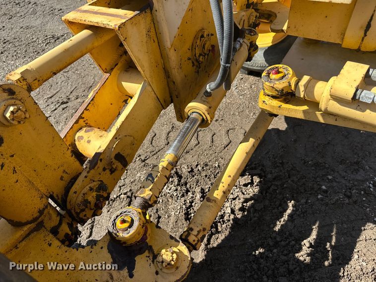 image for item FK1836 2000 Champion C70A26 motor grader