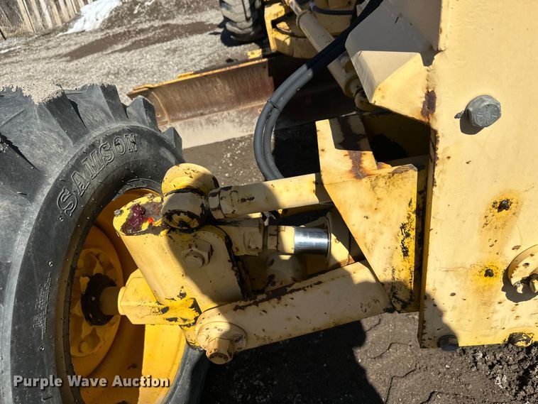 image for item FK1836 2000 Champion C70A26 motor grader