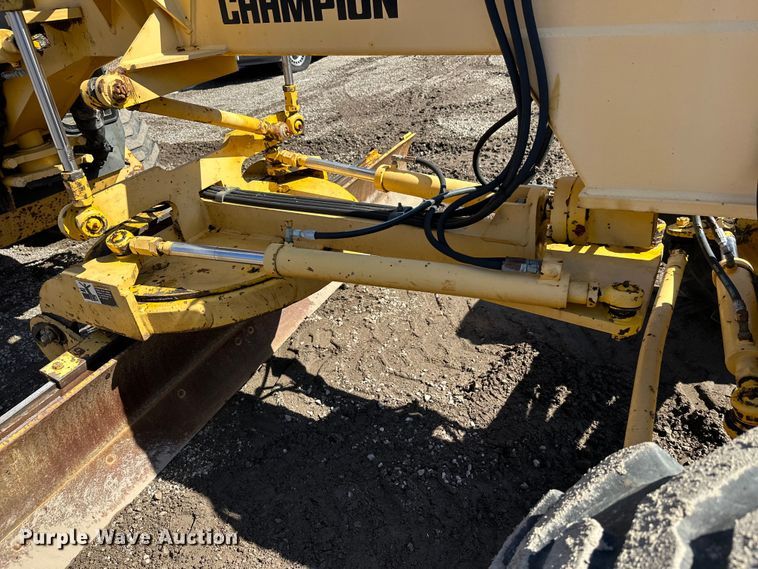 image for item FK1836 2000 Champion C70A26 motor grader