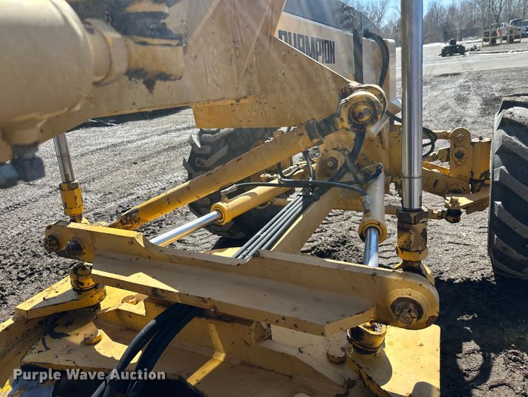 image for item FK1836 2000 Champion C70A26 motor grader