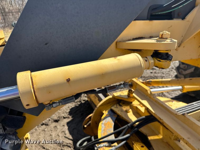 image for item FK1836 2000 Champion C70A26 motor grader