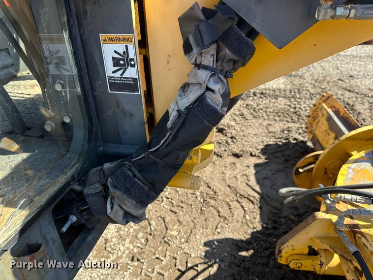 image for item FK1836 2000 Champion C70A26 motor grader