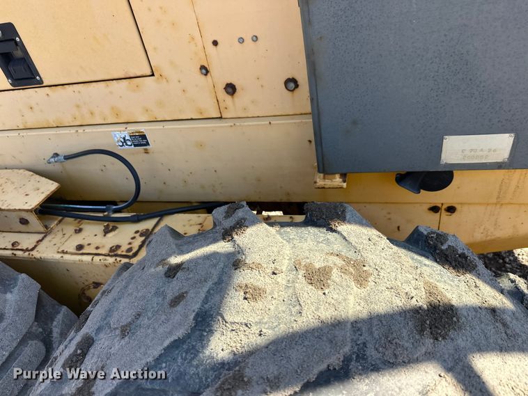 image for item FK1836 2000 Champion C70A26 motor grader