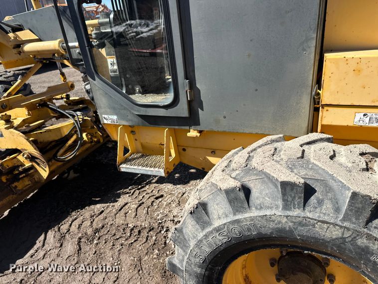 image for item FK1836 2000 Champion C70A26 motor grader