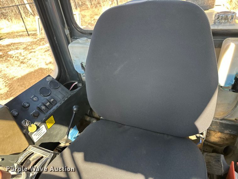 image for item FK1836 2000 Champion C70A26 motor grader