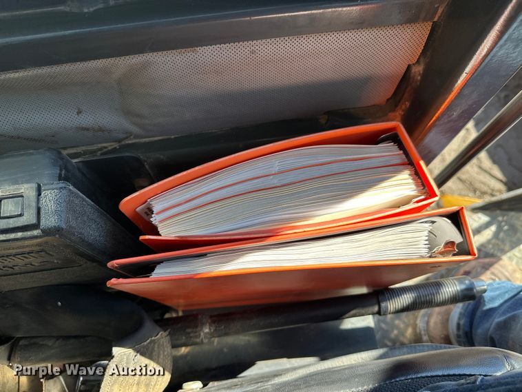 image for item FK1836 2000 Champion C70A26 motor grader