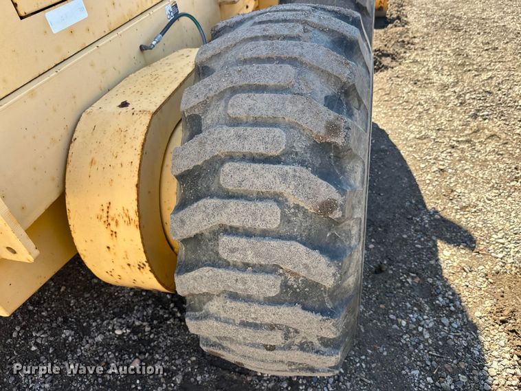 image for item FK1836 2000 Champion C70A26 motor grader