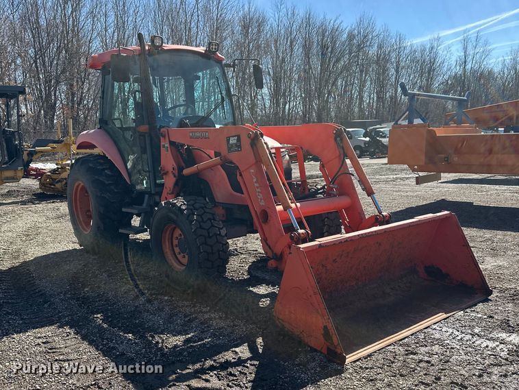 image for item FK1838 Kubota M7040D MFWD tractor