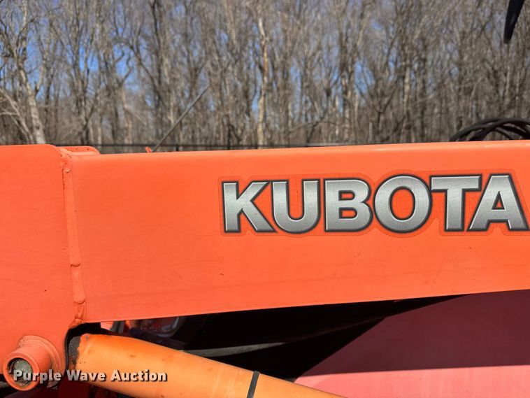 image for item FK1838 Kubota M7040D MFWD tractor