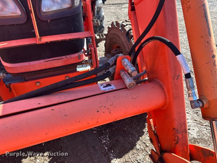 image for item FK1838 Kubota M7040D MFWD tractor