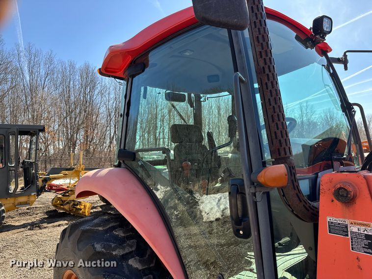 image for item FK1838 Kubota M7040D MFWD tractor