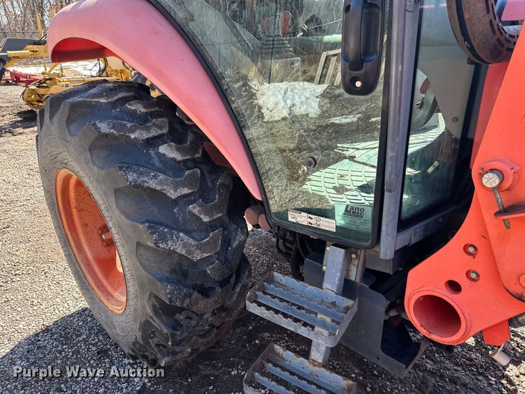 image for item FK1838 Kubota M7040D MFWD tractor