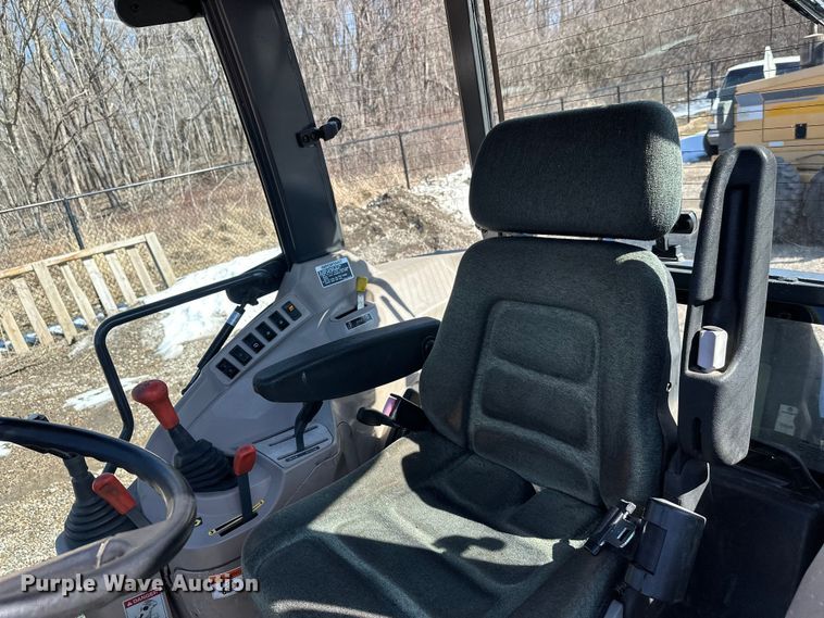 image for item FK1838 Kubota M7040D MFWD tractor