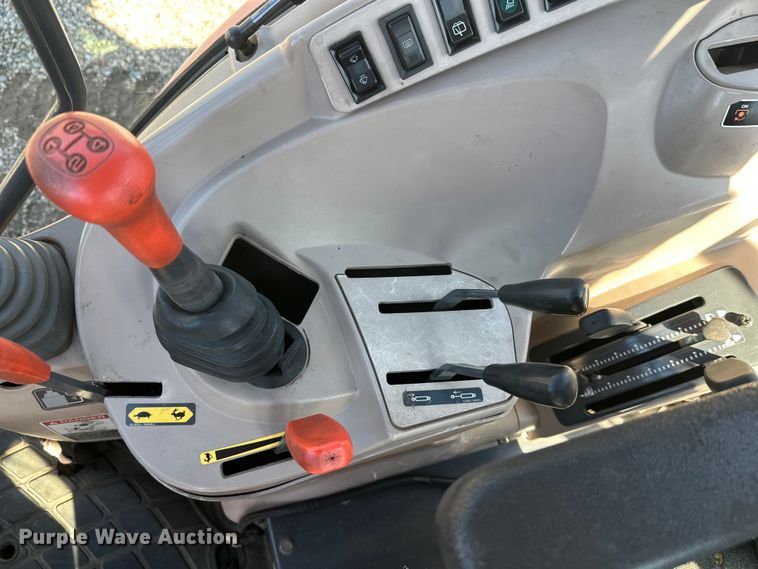 image for item FK1838 Kubota M7040D MFWD tractor