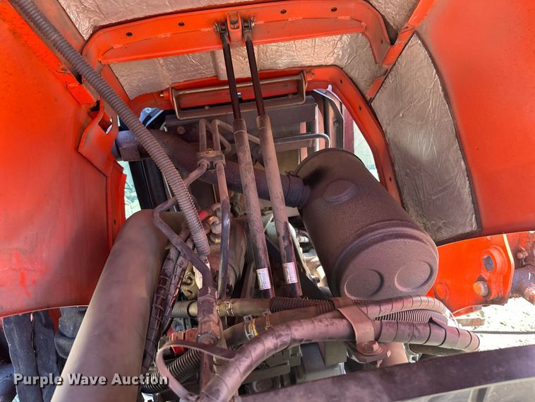 image for item FK1838 Kubota M7040D MFWD tractor