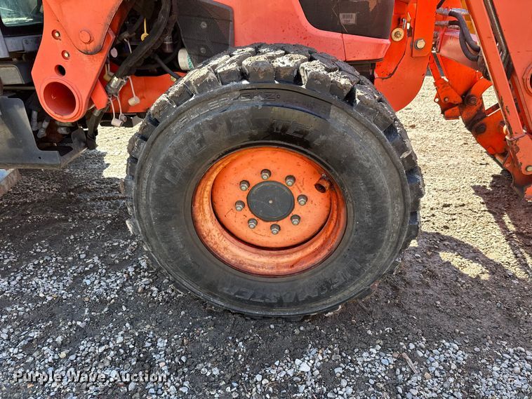 image for item FK1838 Kubota M7040D MFWD tractor