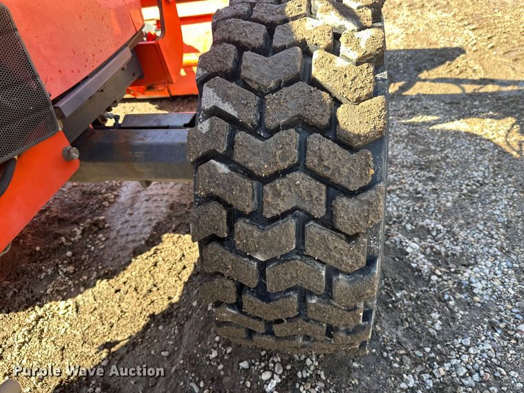 image for item FK1838 Kubota M7040D MFWD tractor