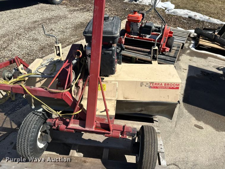 image for item FK1841 Lawn and garden equipment