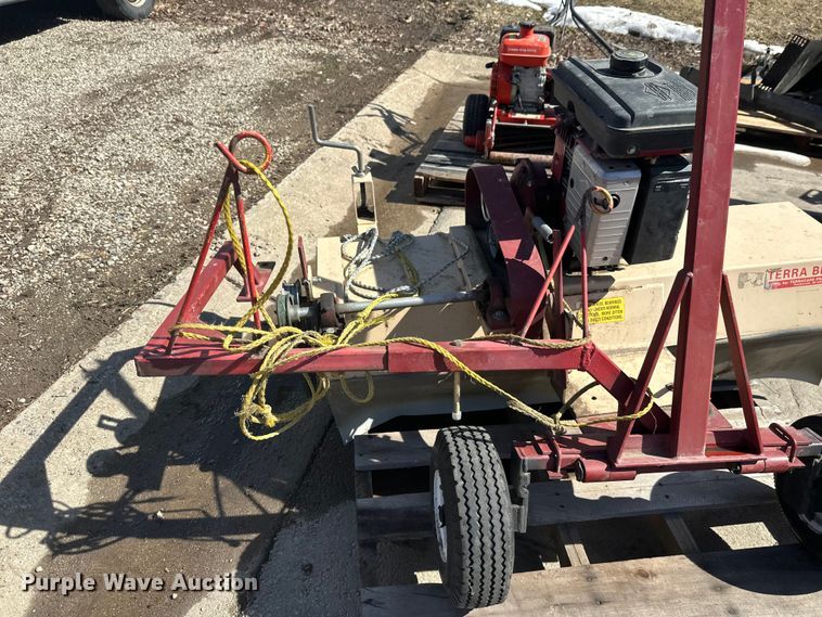 image for item FK1841 Lawn and garden equipment