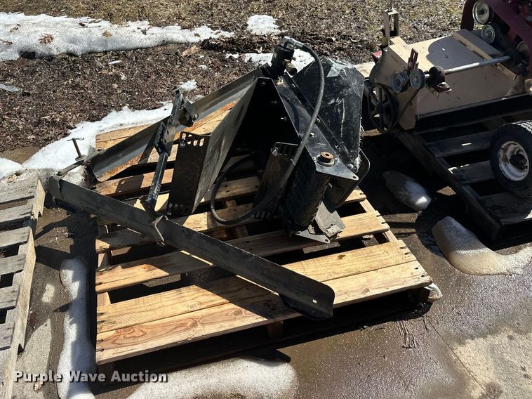 image for item FK1841 Lawn and garden equipment