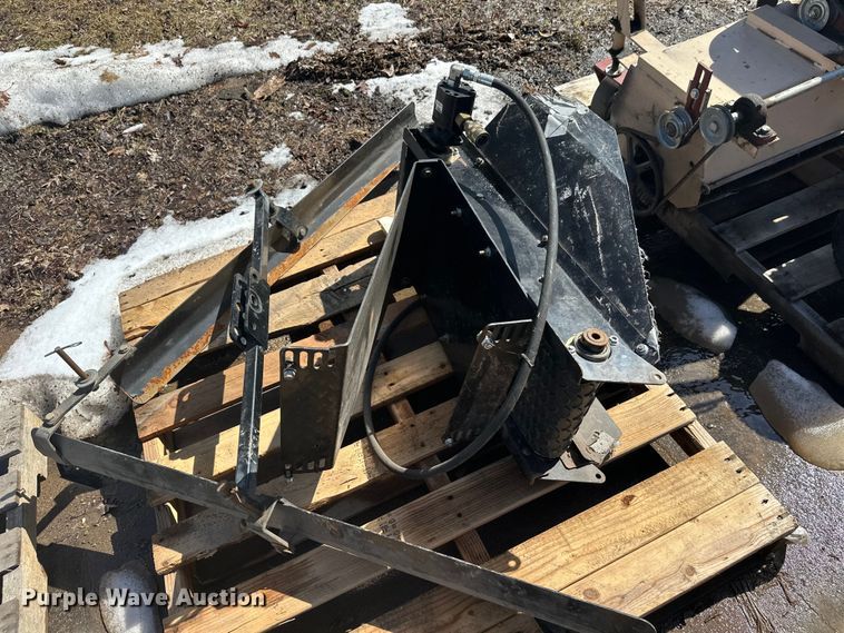 image for item FK1841 Lawn and garden equipment