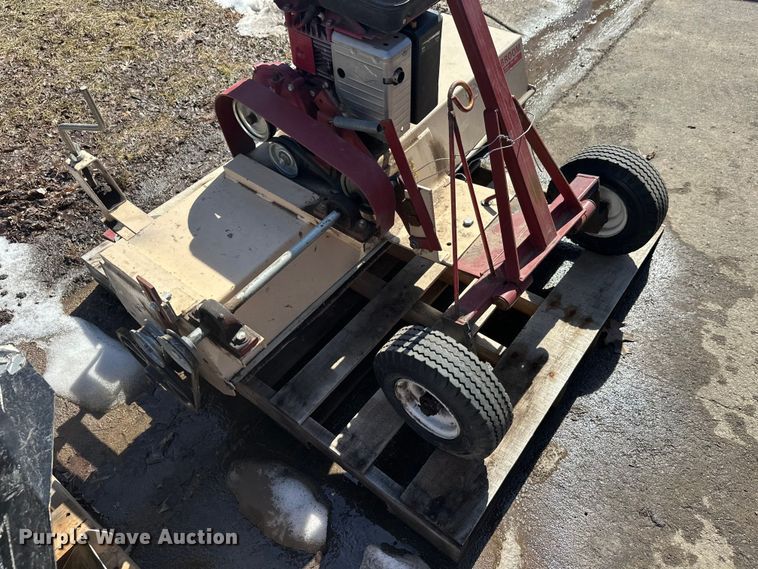 image for item FK1841 Lawn and garden equipment