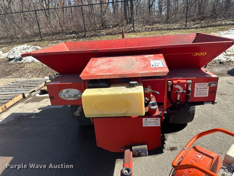 image for item FK1841 Lawn and garden equipment