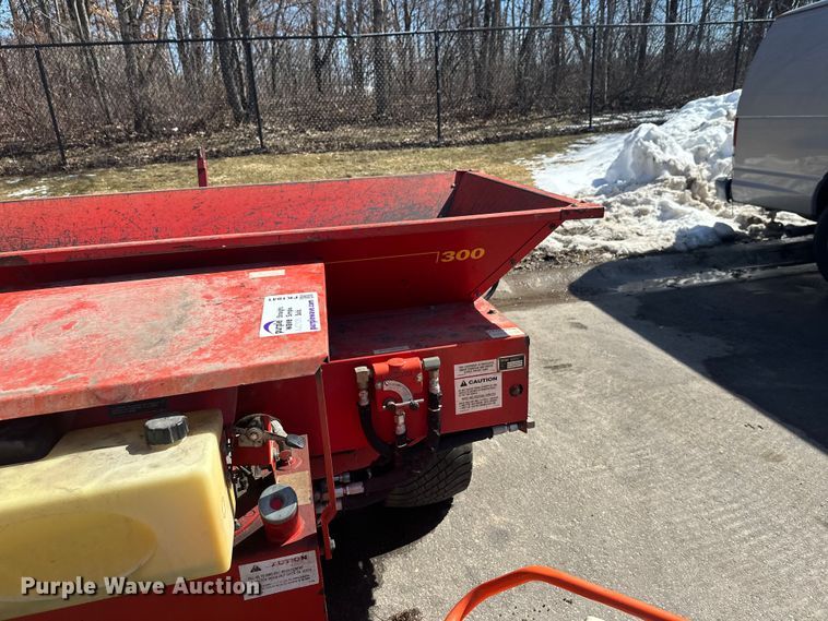 image for item FK1841 Lawn and garden equipment