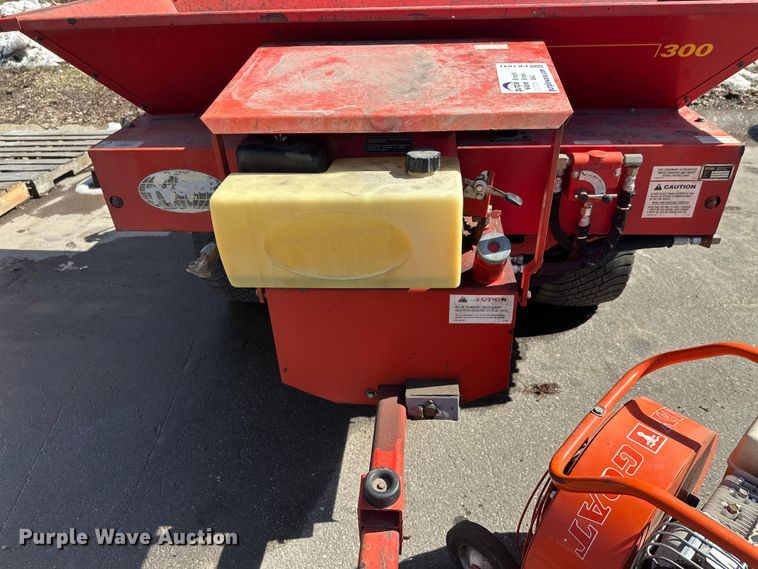 image for item FK1841 Lawn and garden equipment