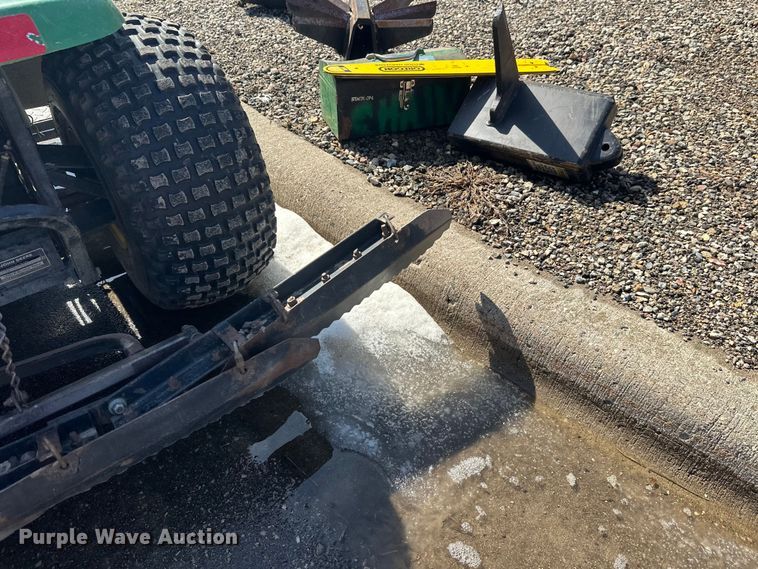 image for item FK1842 John Deere 1200a bunker rake