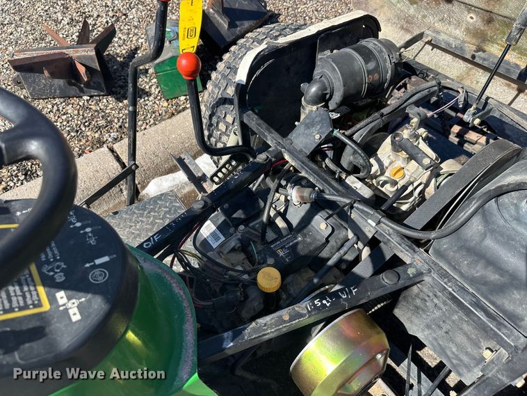 image for item FK1842 John Deere 1200a bunker rake