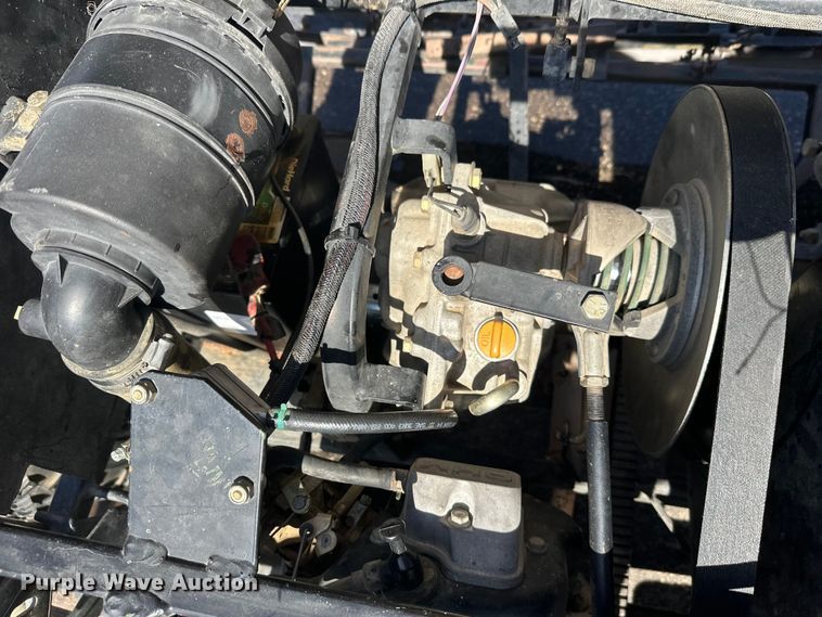 image for item FK1842 John Deere 1200a bunker rake