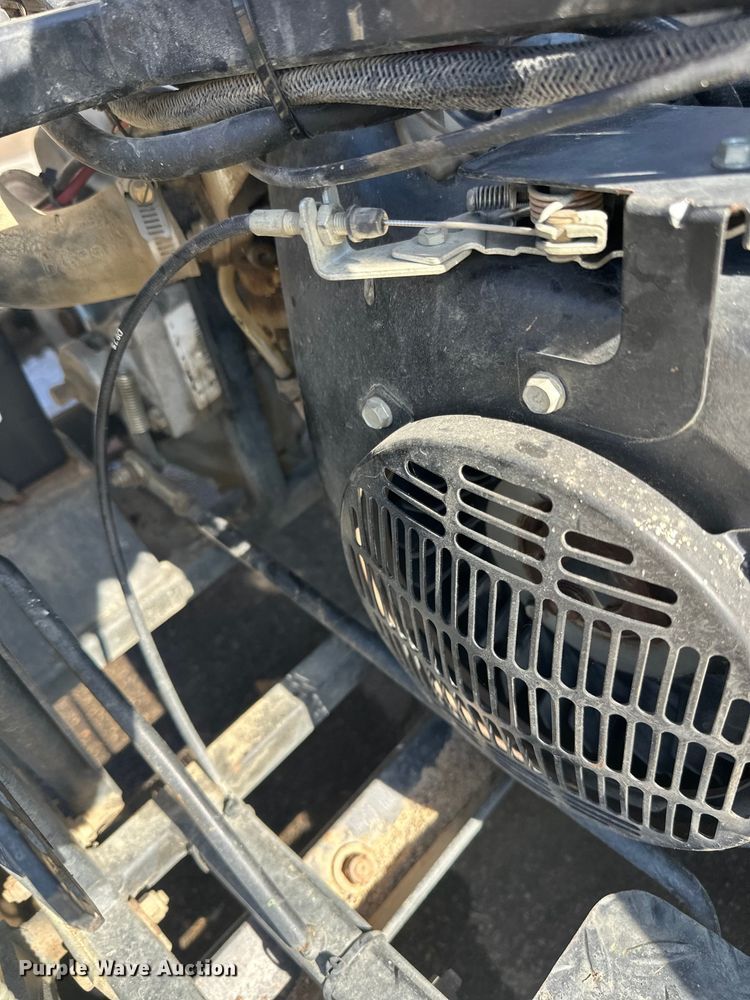 image for item FK1842 John Deere 1200a bunker rake