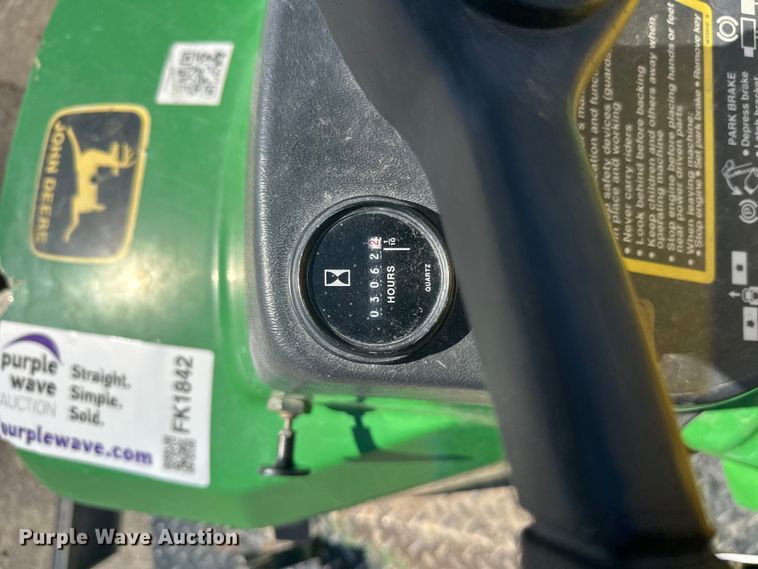 image for item FK1842 John Deere 1200a bunker rake