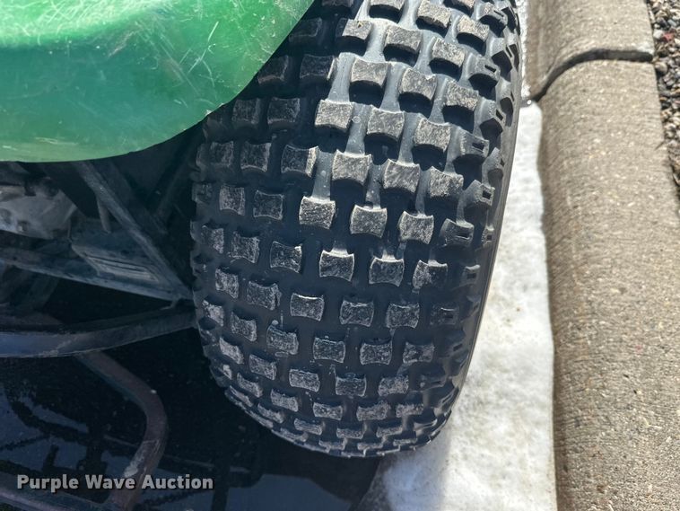 image for item FK1842 John Deere 1200a bunker rake