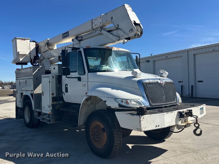 image for item FK1845 2006 International 4300 bucket truck