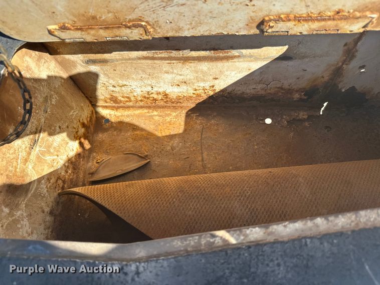 image for item FK1845 2006 International 4300 bucket truck