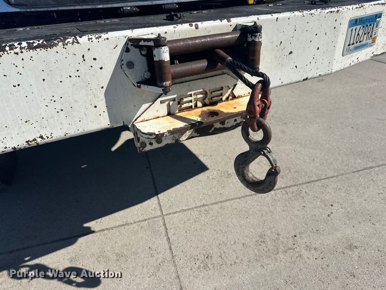 image for item FK1845 2006 International 4300 bucket truck