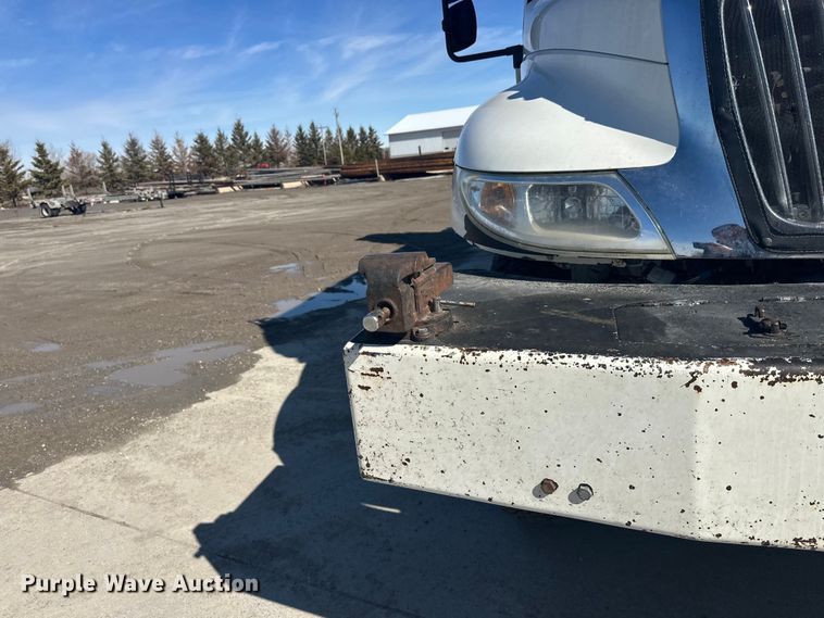 image for item FK1845 2006 International 4300 bucket truck