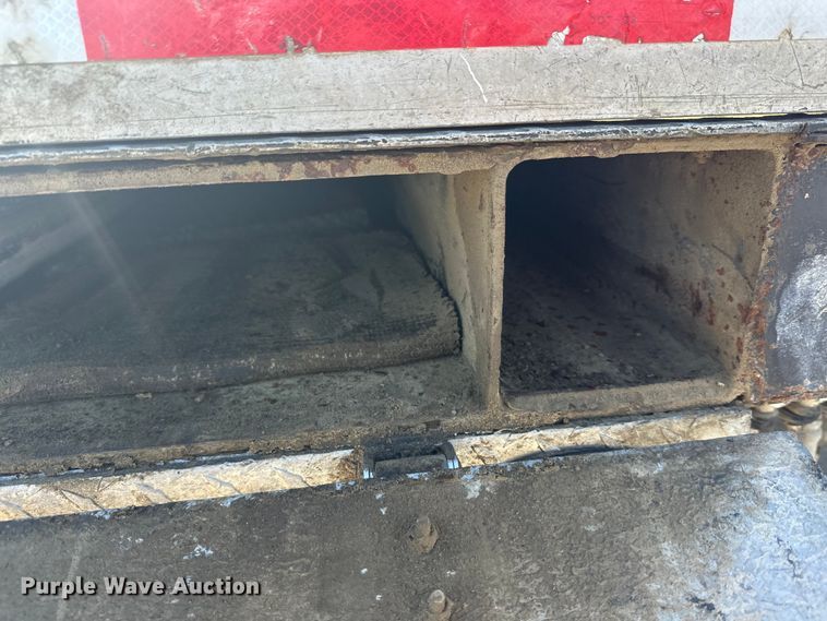 image for item FK1845 2006 International 4300 bucket truck