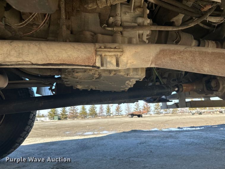 image for item FK1845 2006 International 4300 bucket truck