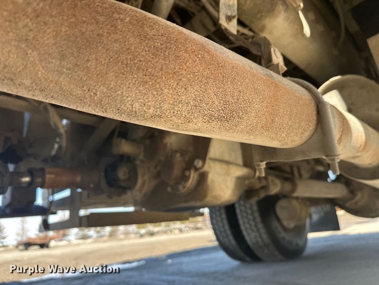 image for item FK1845 2006 International 4300 bucket truck