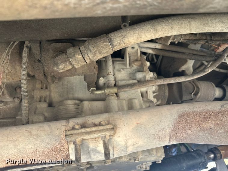 image for item FK1845 2006 International 4300 bucket truck