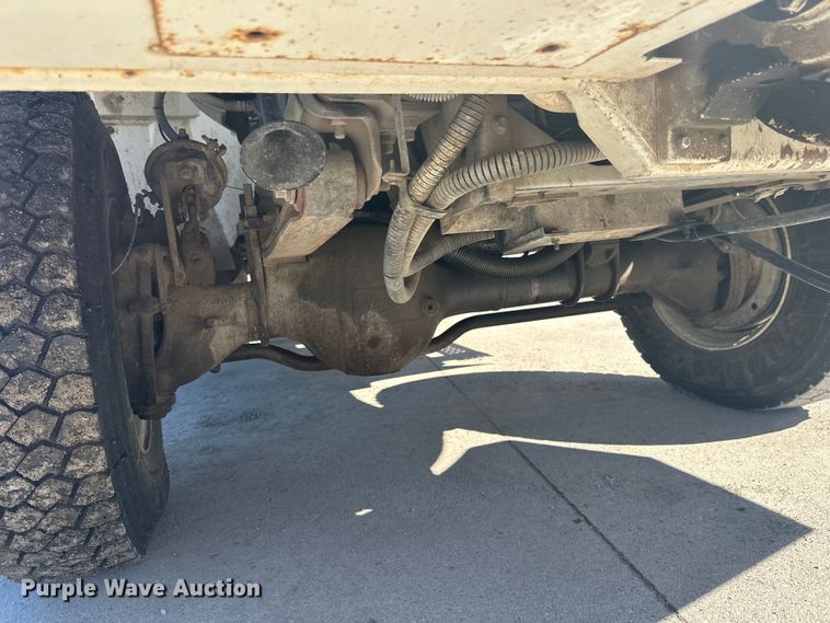 image for item FK1845 2006 International 4300 bucket truck