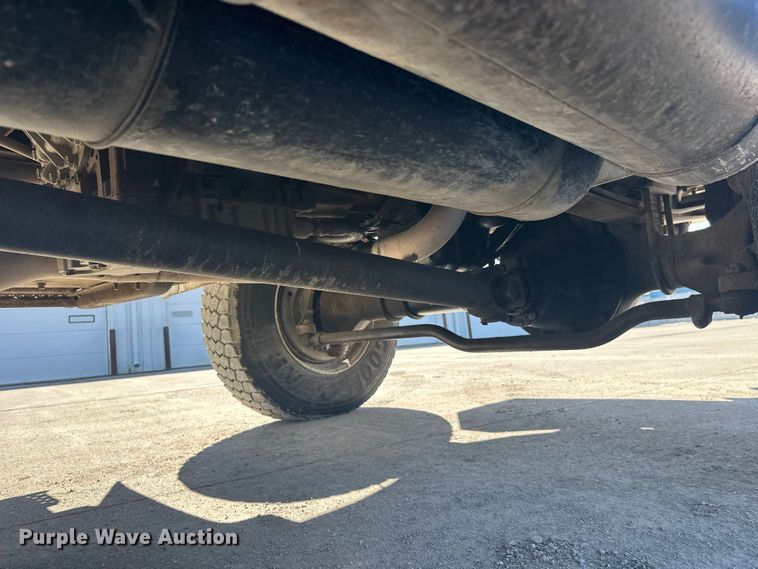 image for item FK1845 2006 International 4300 bucket truck