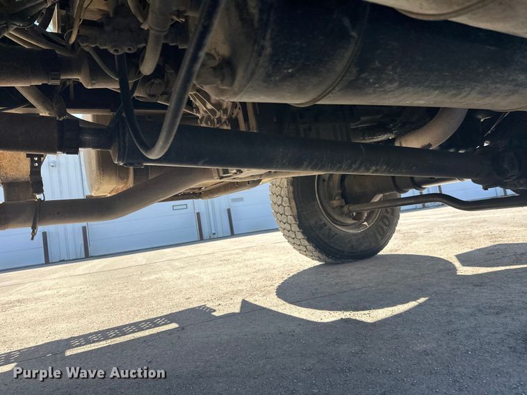 image for item FK1845 2006 International 4300 bucket truck