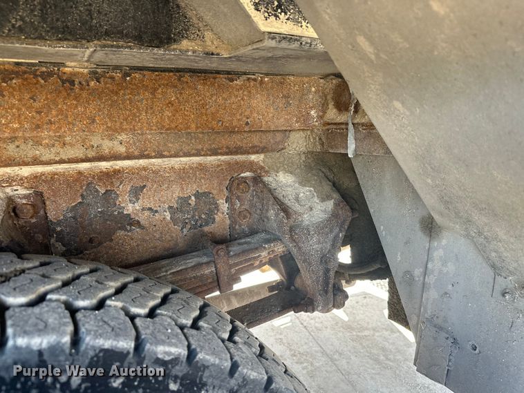 image for item FK1845 2006 International 4300 bucket truck